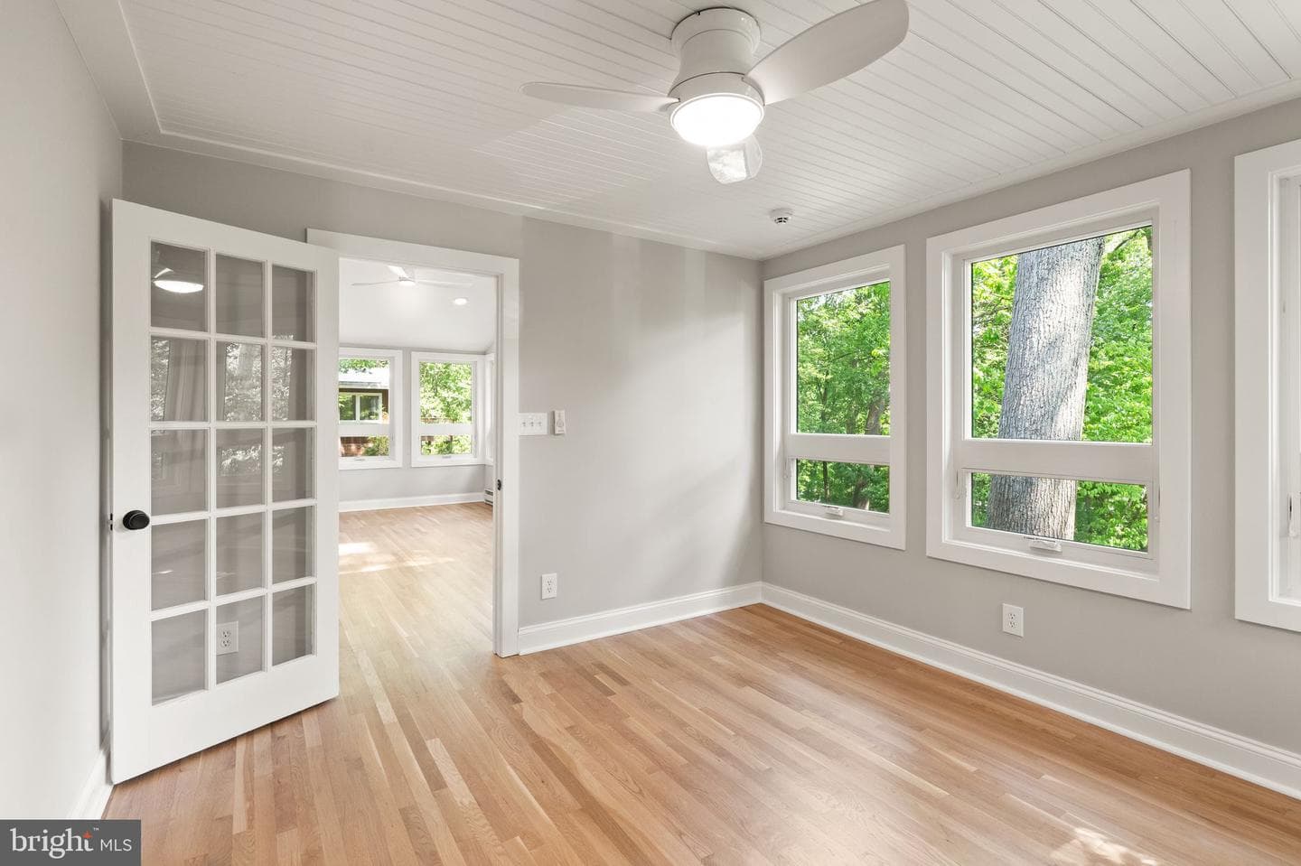 3667 N Harrison Street photo 27