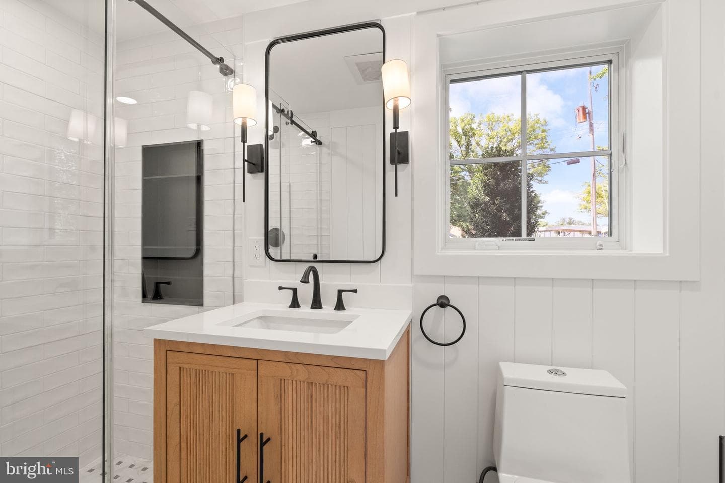 3667 N Harrison Street photo 51