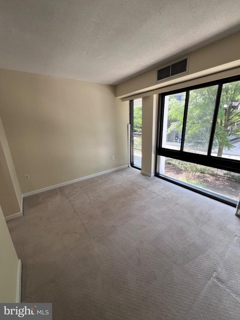 1530 Key Blvd # 317 photo 21