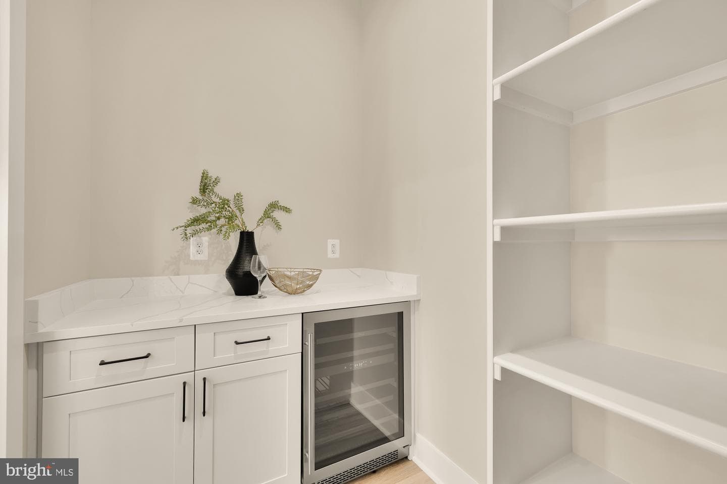 5707 9th Street N photo 20