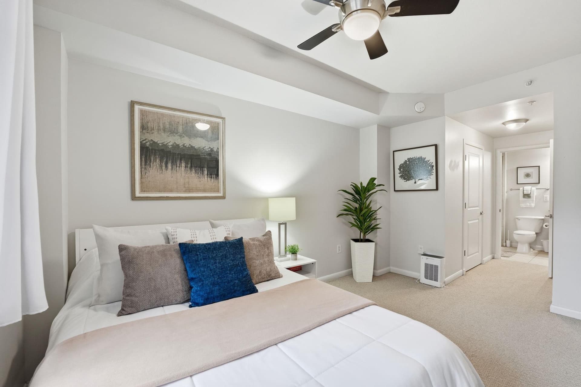 1021 N Garfield Street #233 photo 25
