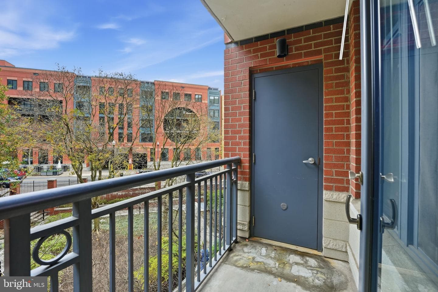 1021 N Garfield Street #233 photo 26