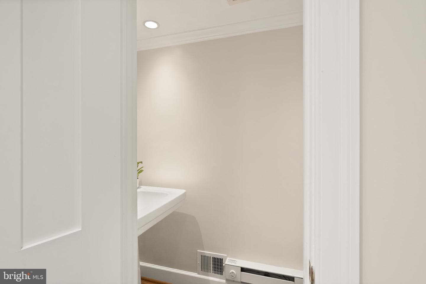 4136 Round Hill Road photo 23