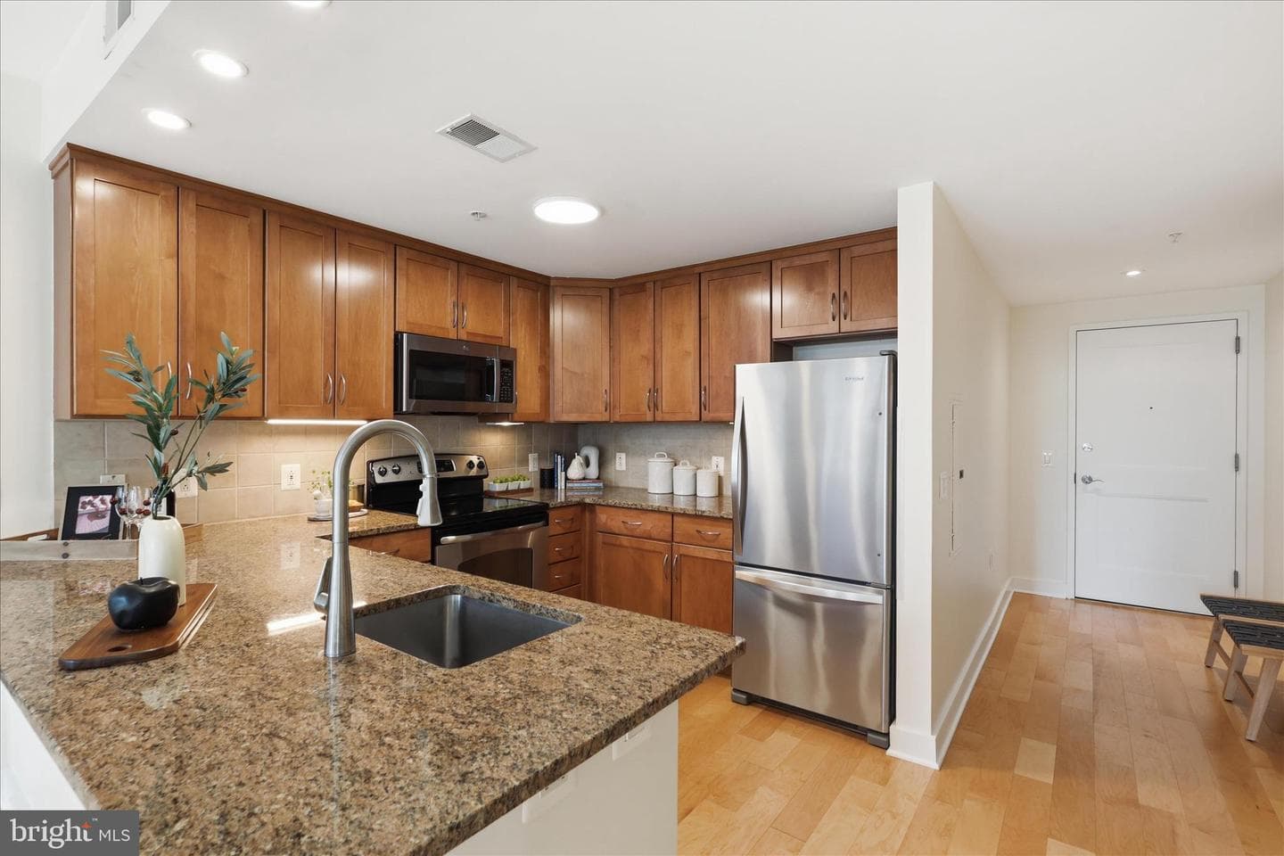 888 Quincy Street #510 photo 10