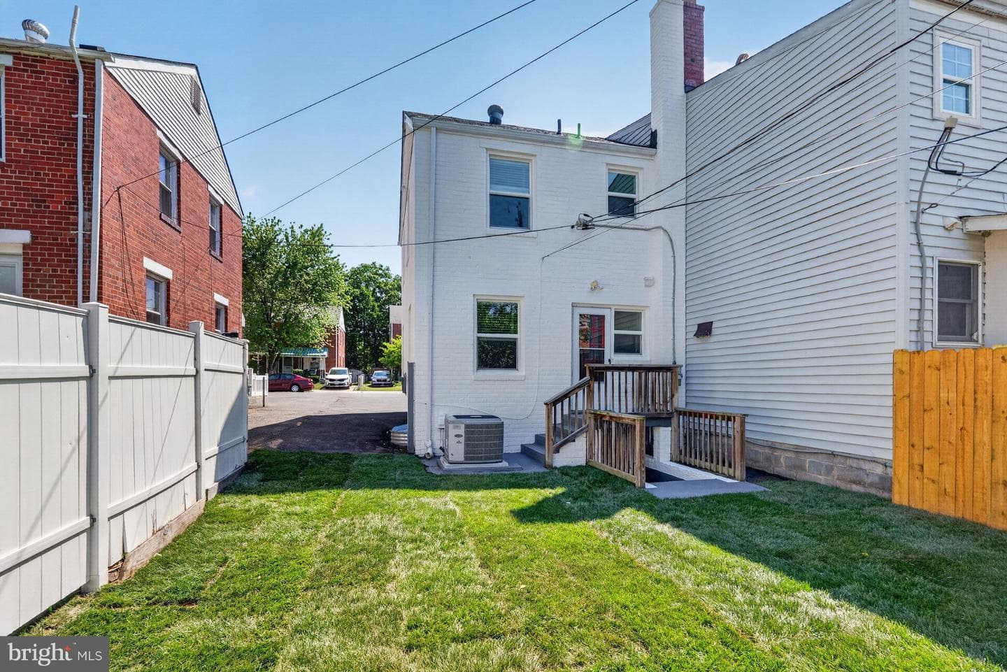 2128 S Oxford Street photo 19