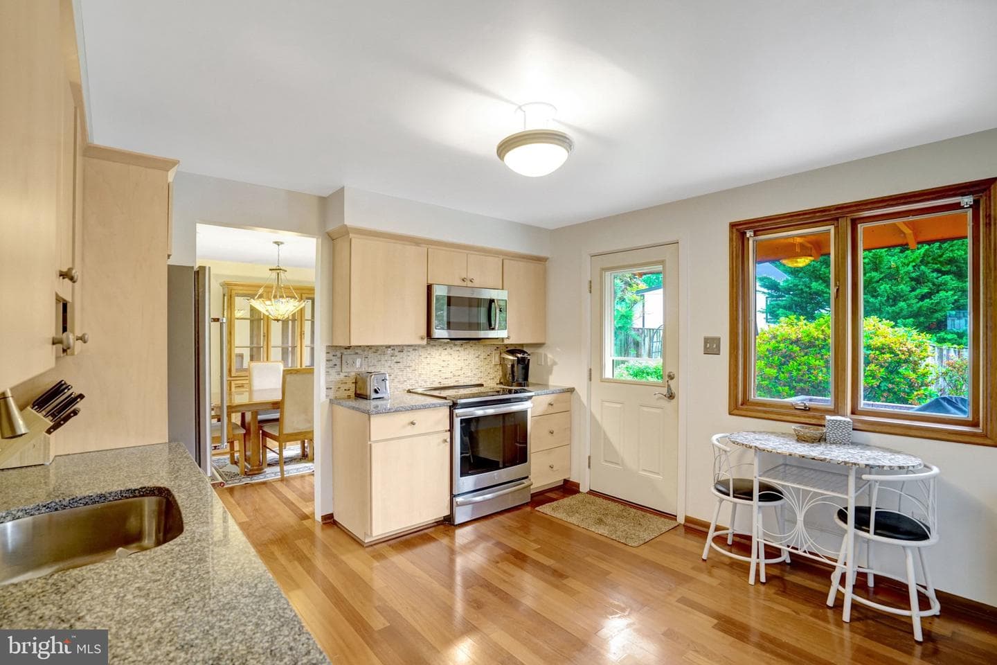1111 N Rockingham Street photo 19