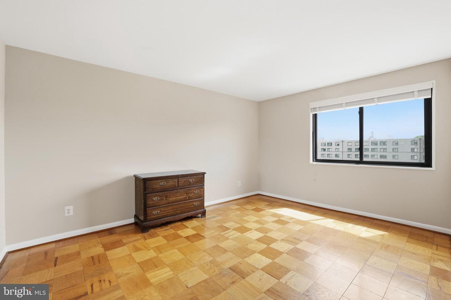 1931 N Cleveland Street #606 photo 8