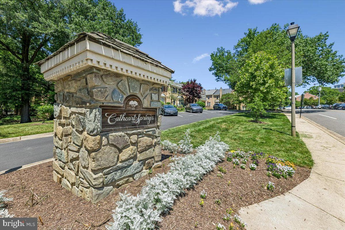 432 N Park Drive photo 49
