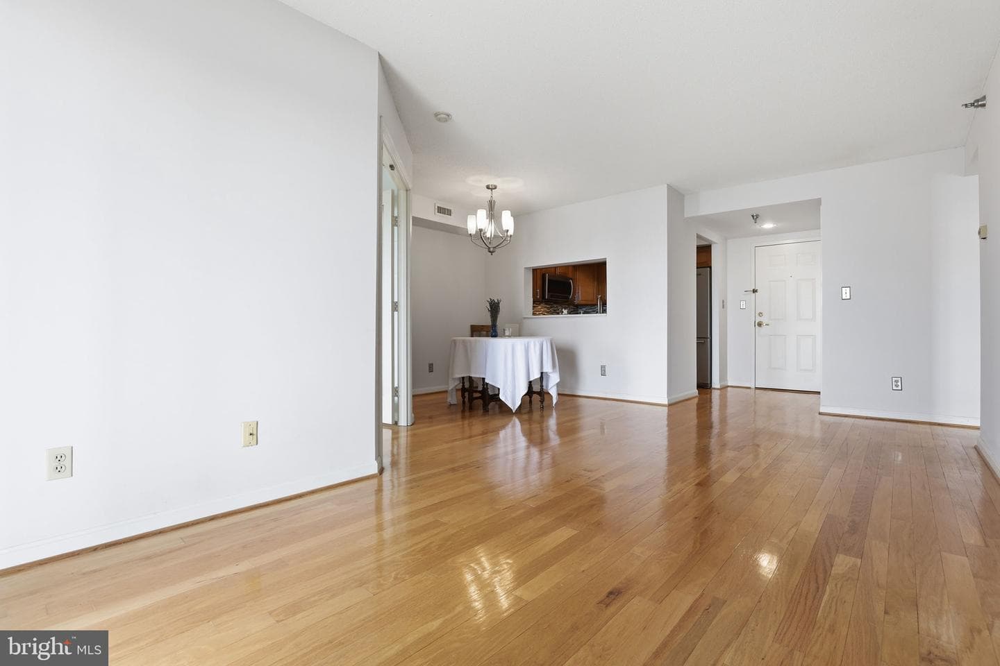 2400 Clarendon Boulevard #815 photo 7