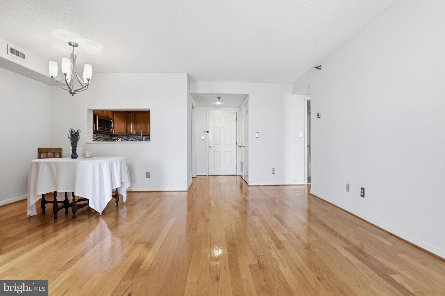 2400 Clarendon Boulevard #815 photo 8