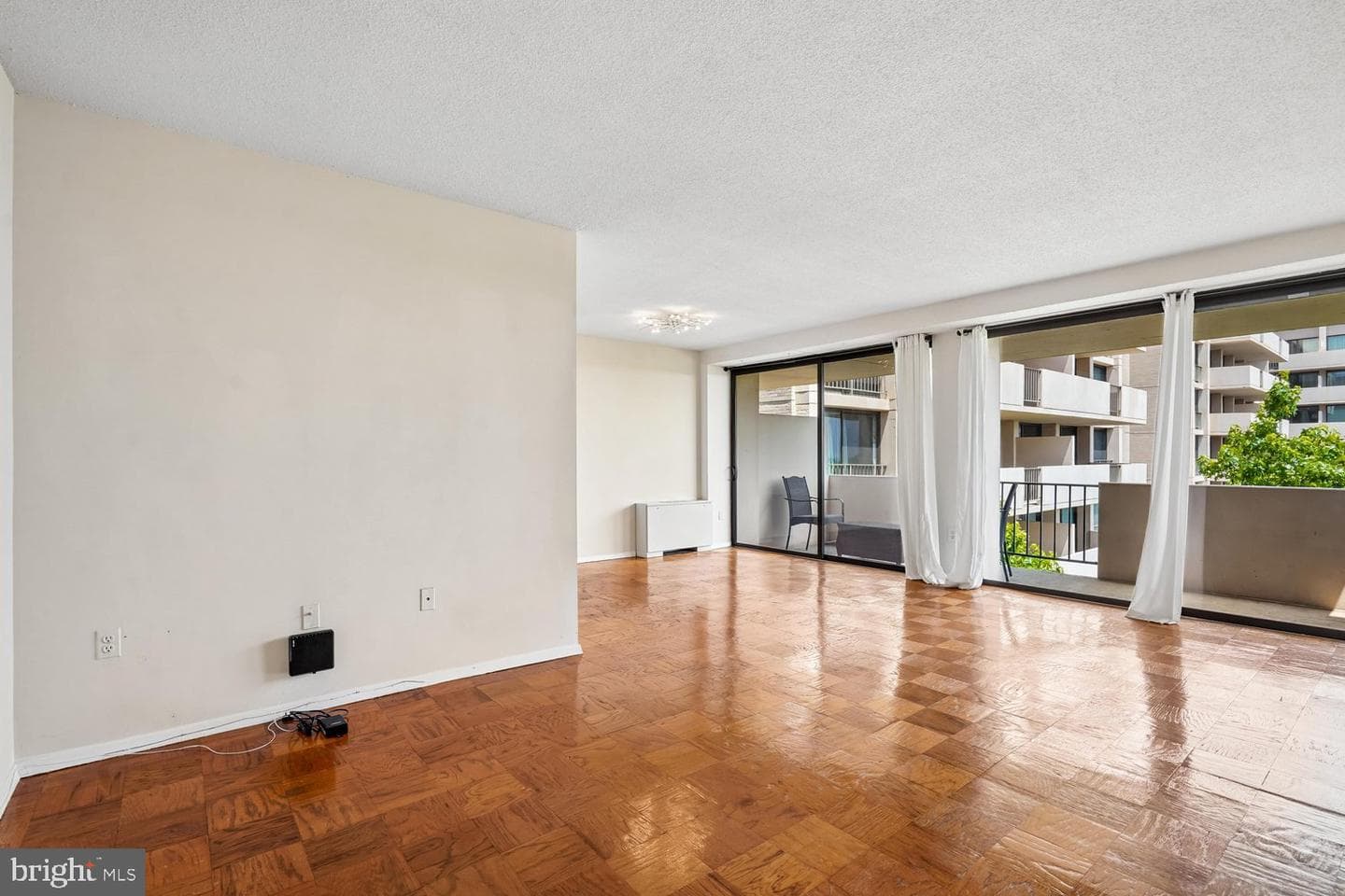 4141 N Henderson Road #904 photo 6