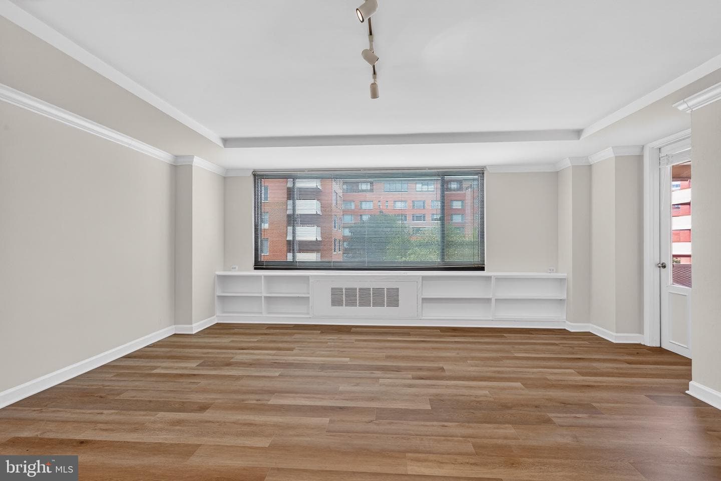 1011 Arlington Boulevard #707 photo 3