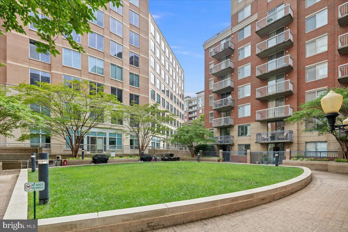 3835 9th Street N #302e photo 27
