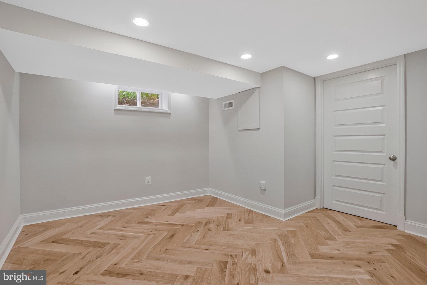 1115 N Harrison Street photo 33