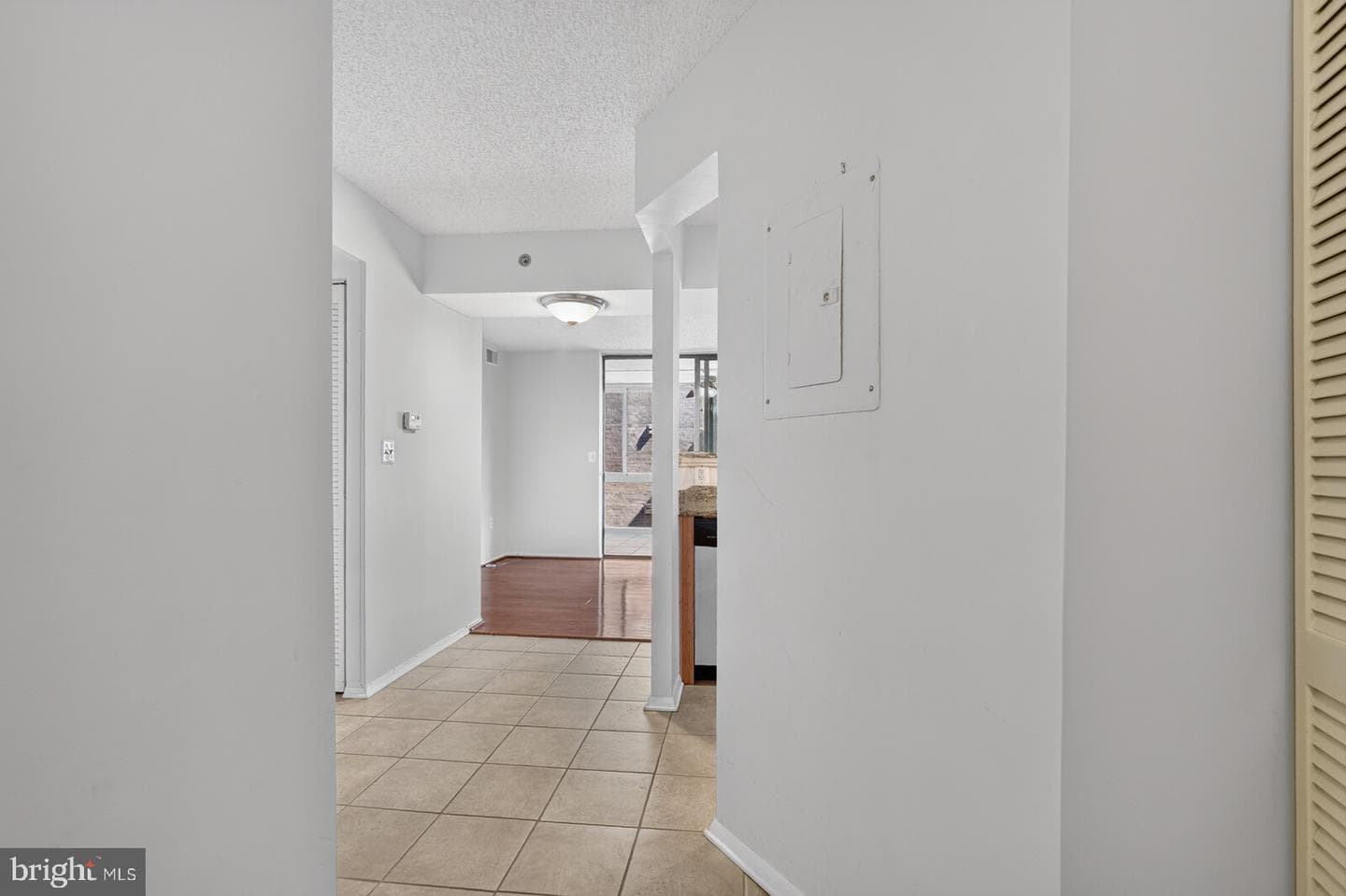 1001 N Vermont Street #811 photo 13