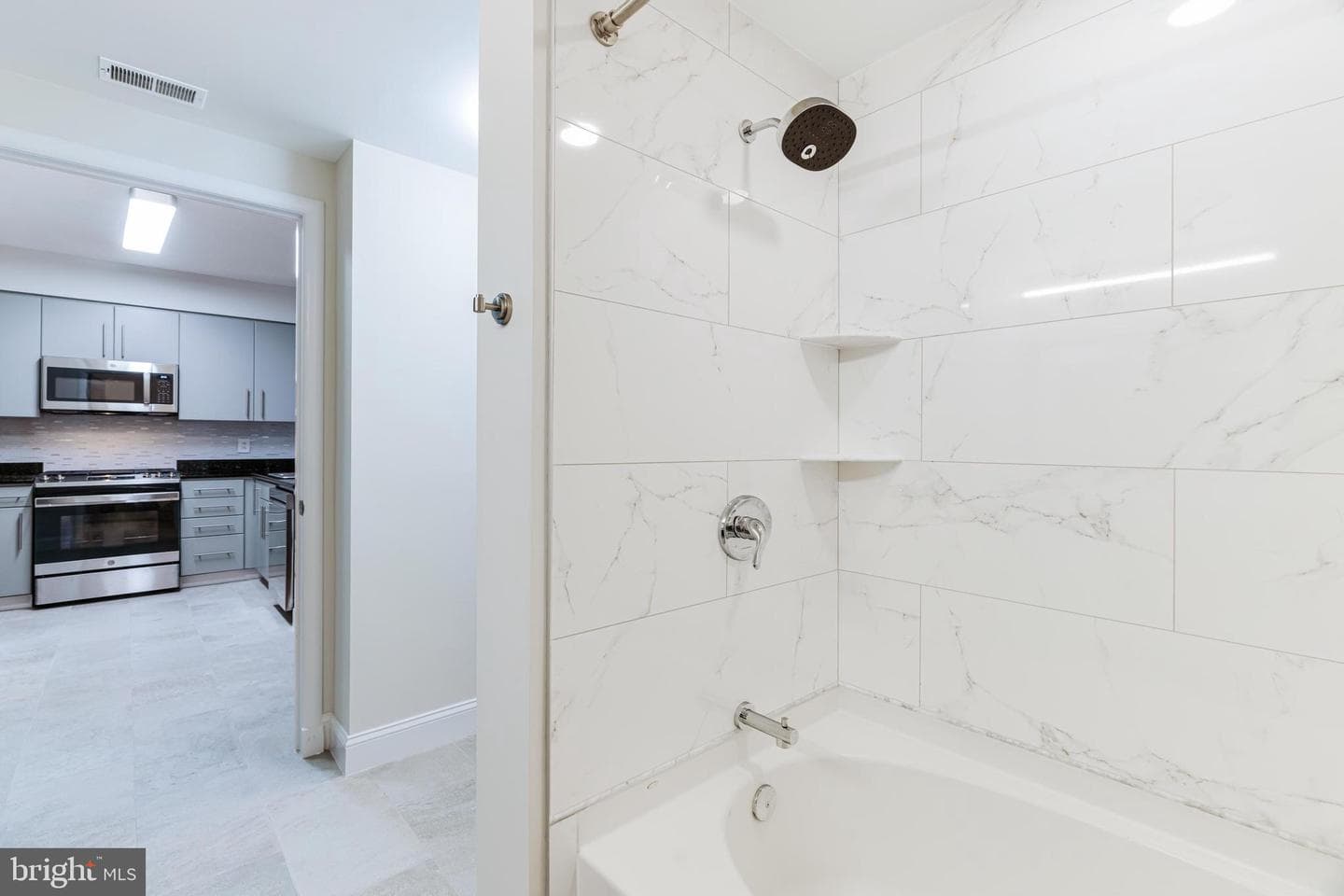 1021 N Garfield #327 photo 17