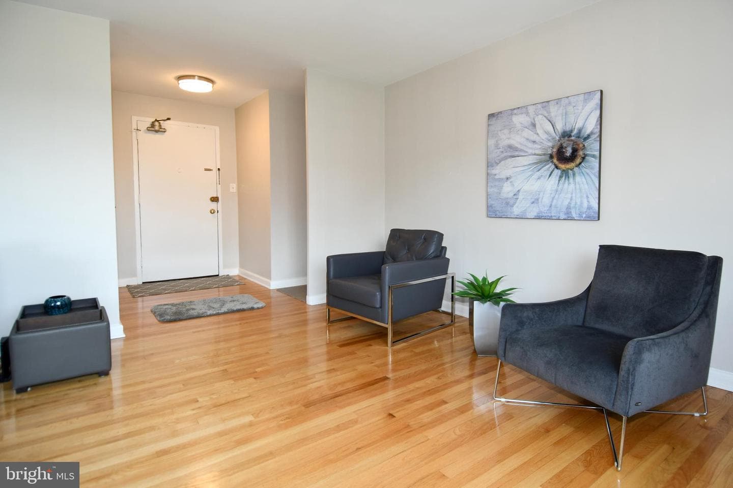1200 S Arlington Ridge Road #704 photo 4
