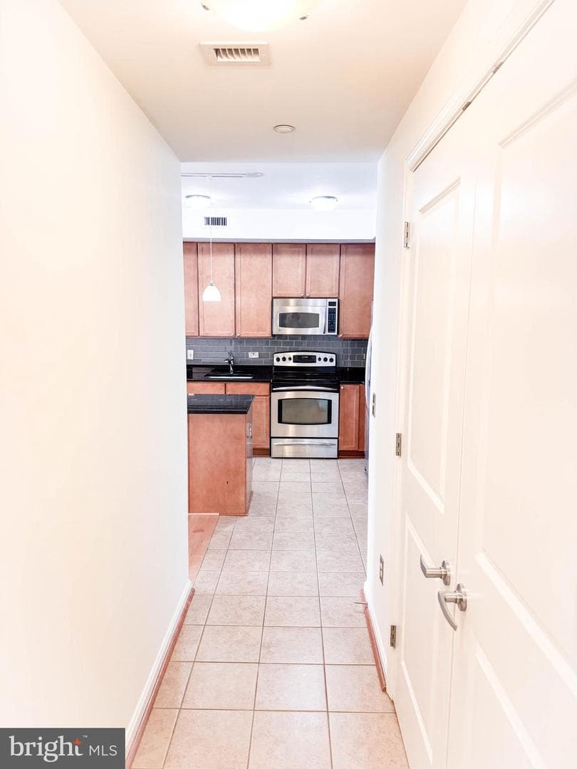 2720 S Arlington Mill Drive #509 photo 40