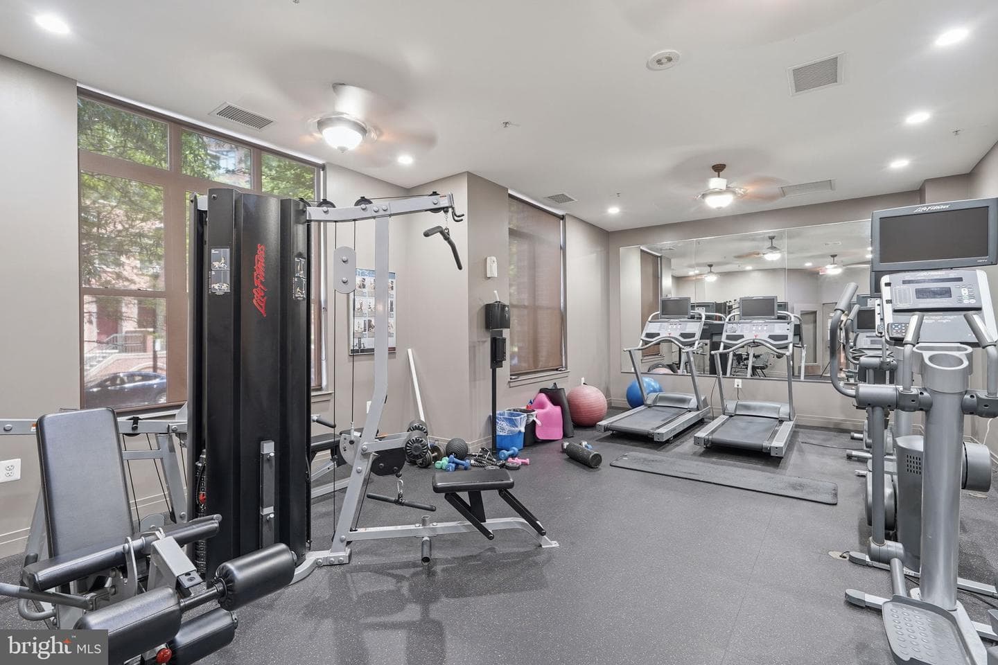 2220 Fairfax Drive #801 photo 22