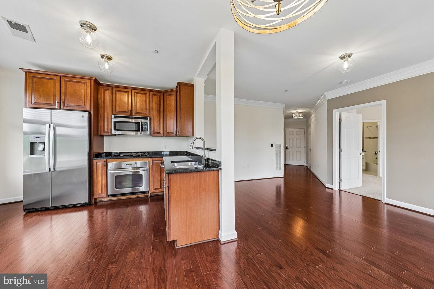 2101 N Monroe Street #215 photo 14