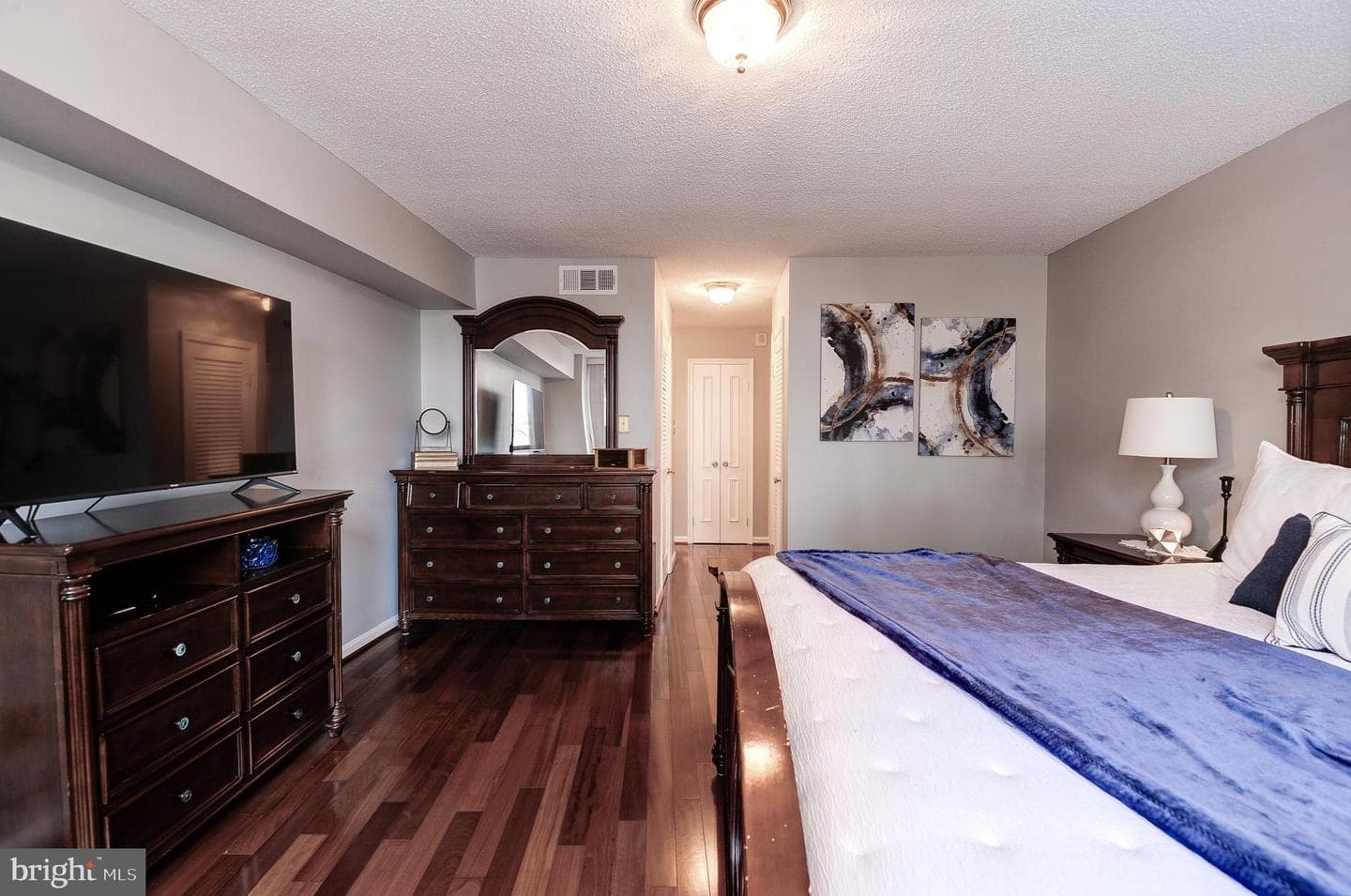 1101 S Arlington Ridge Road #106 photo 18