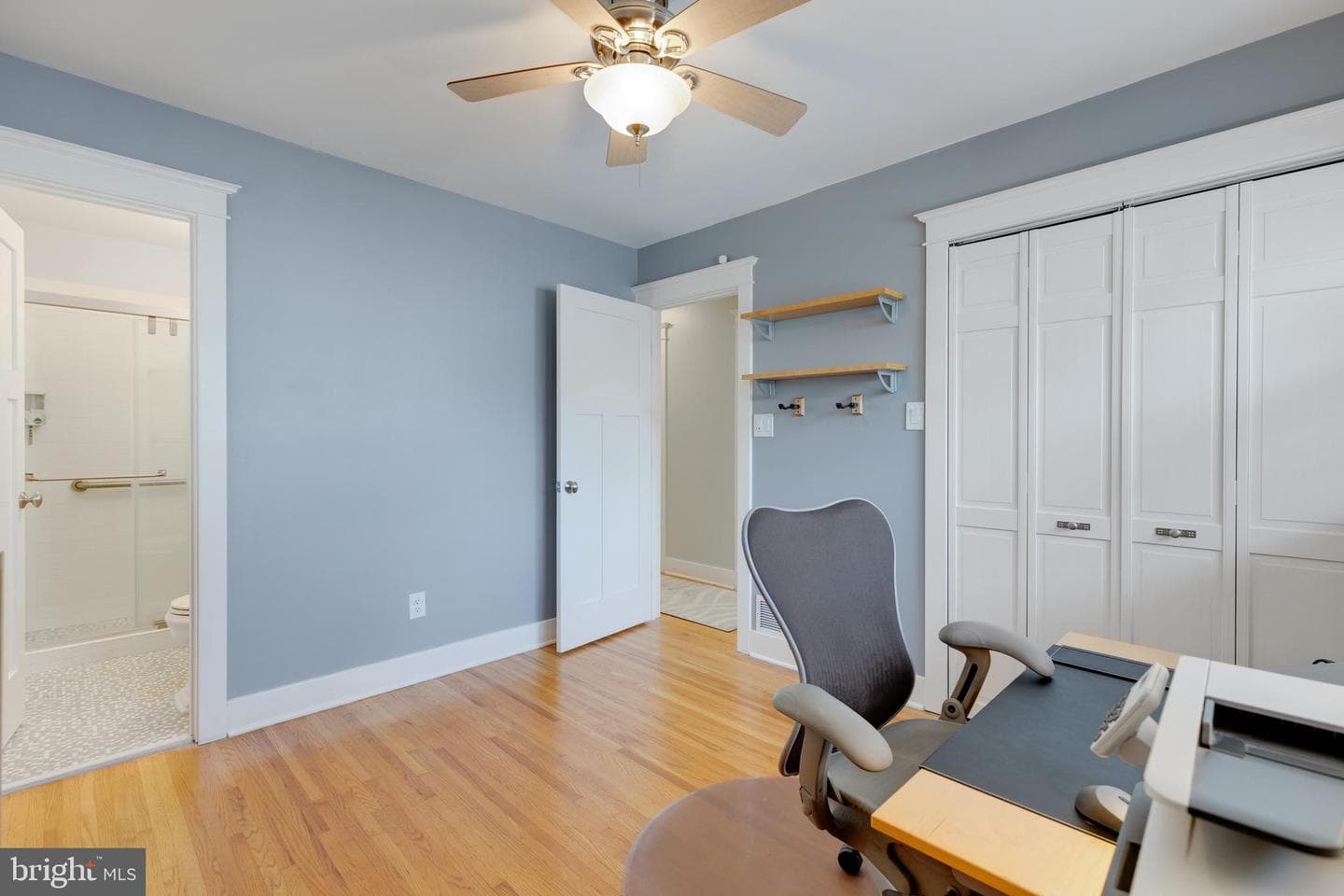 2207 N Kenmore Street photo 19