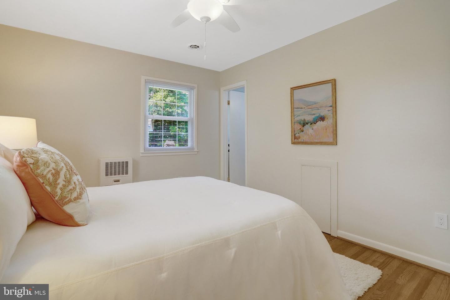 914 S Taylor Street photo 23