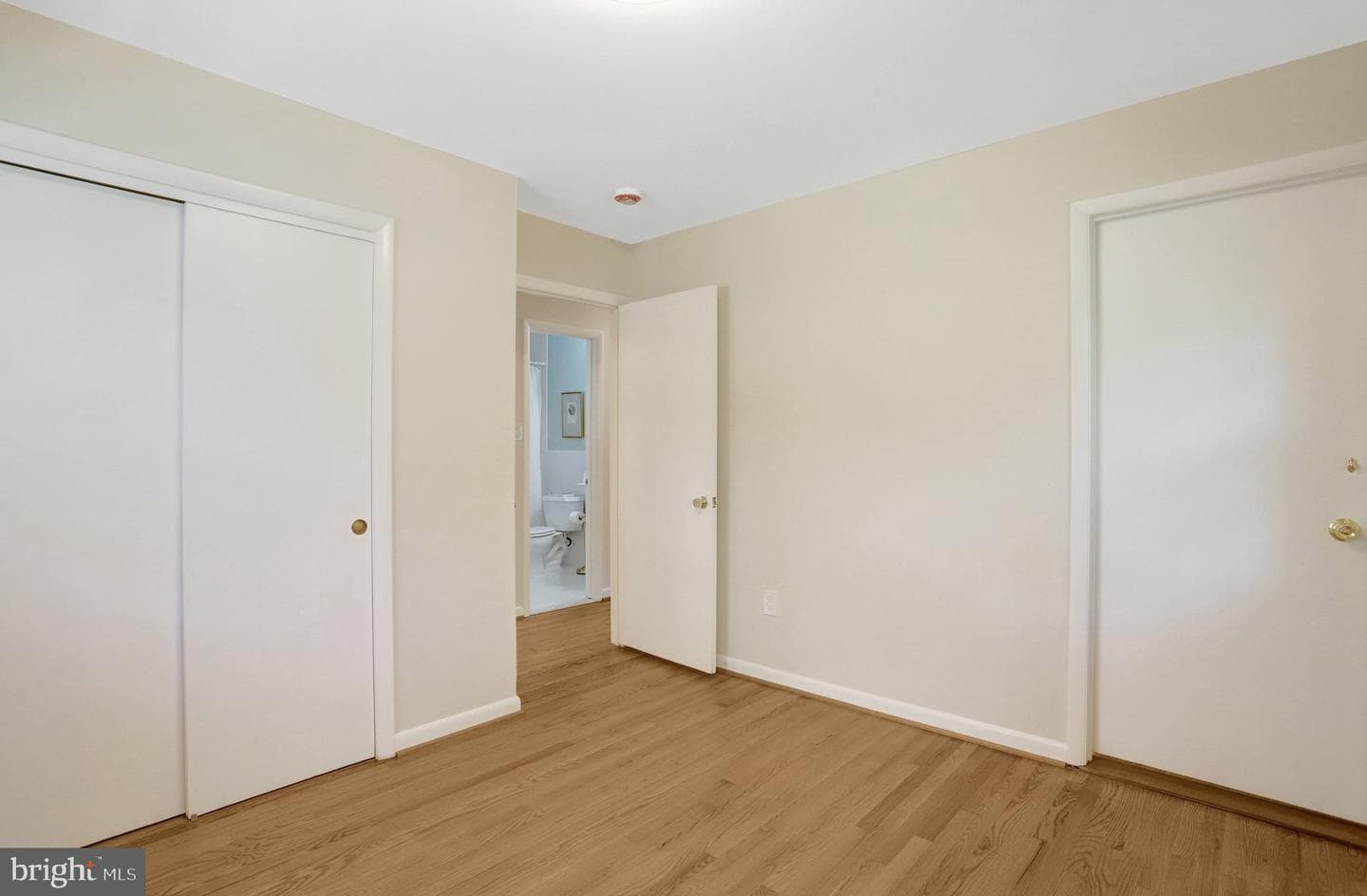 914 S Taylor Street photo 28