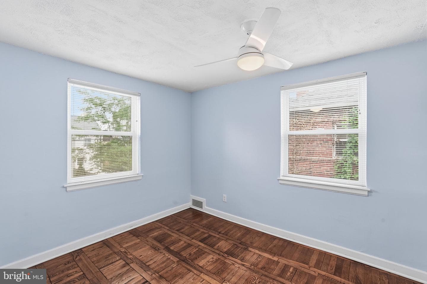829 S Irving Street photo 13