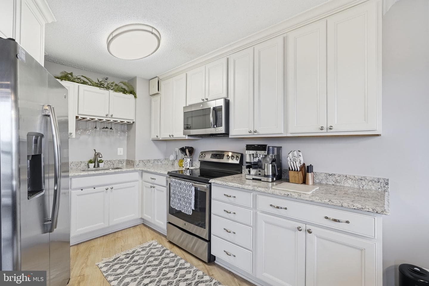 1600 N Oak Street #1122 photo 11