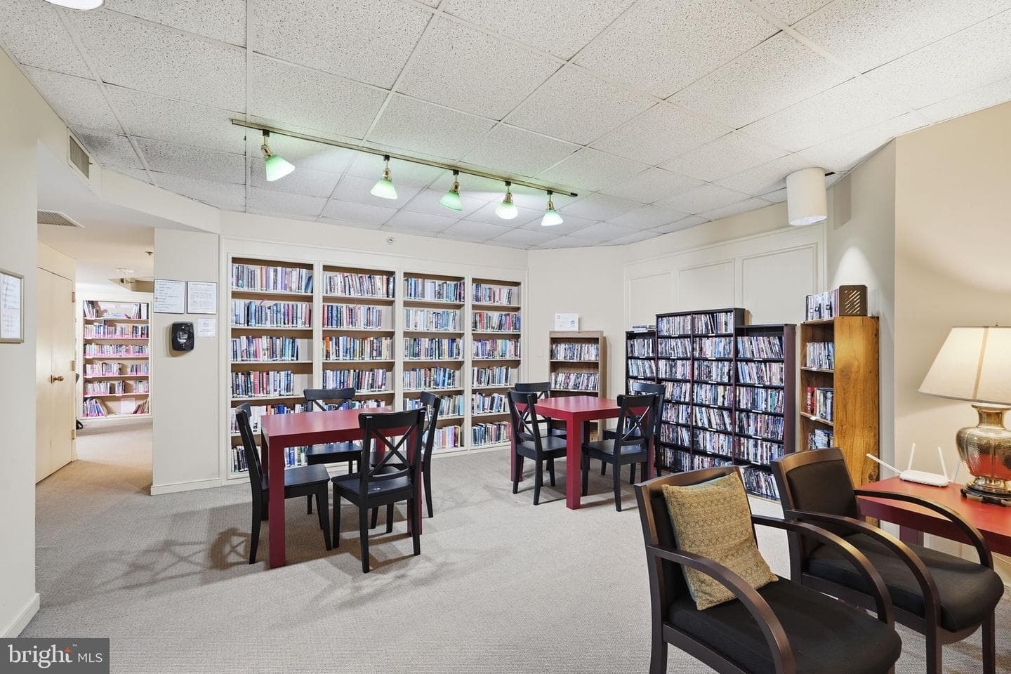 1600 N Oak Street #1122 photo 25