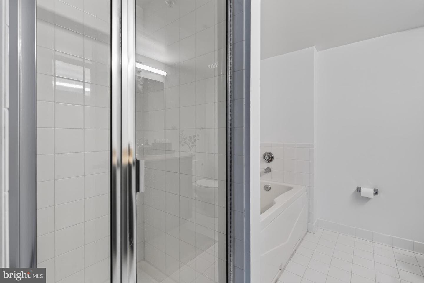 2220 Fairfax Drive #406 photo 26
