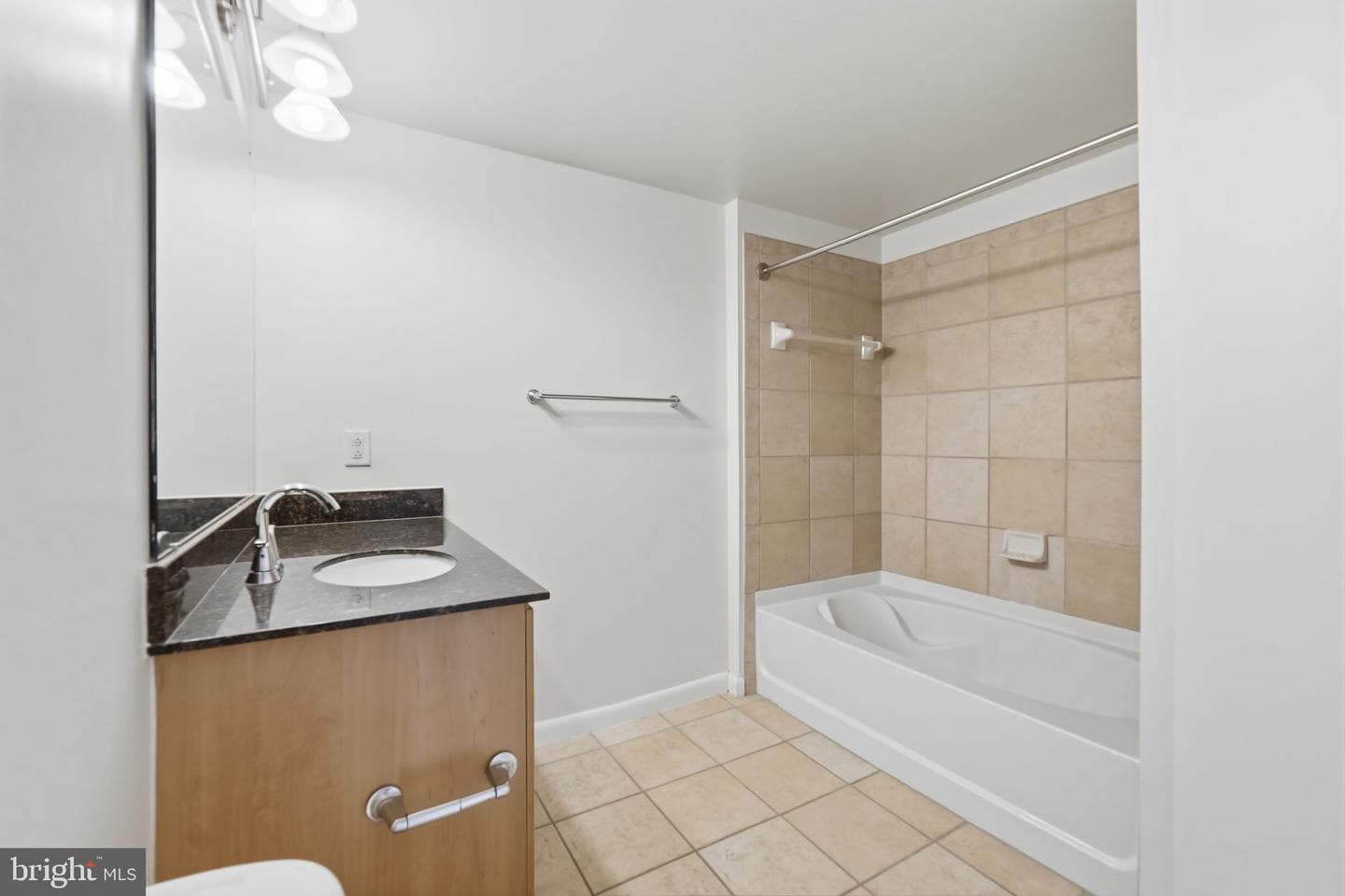 1021 N Garfield Street #735 photo 22