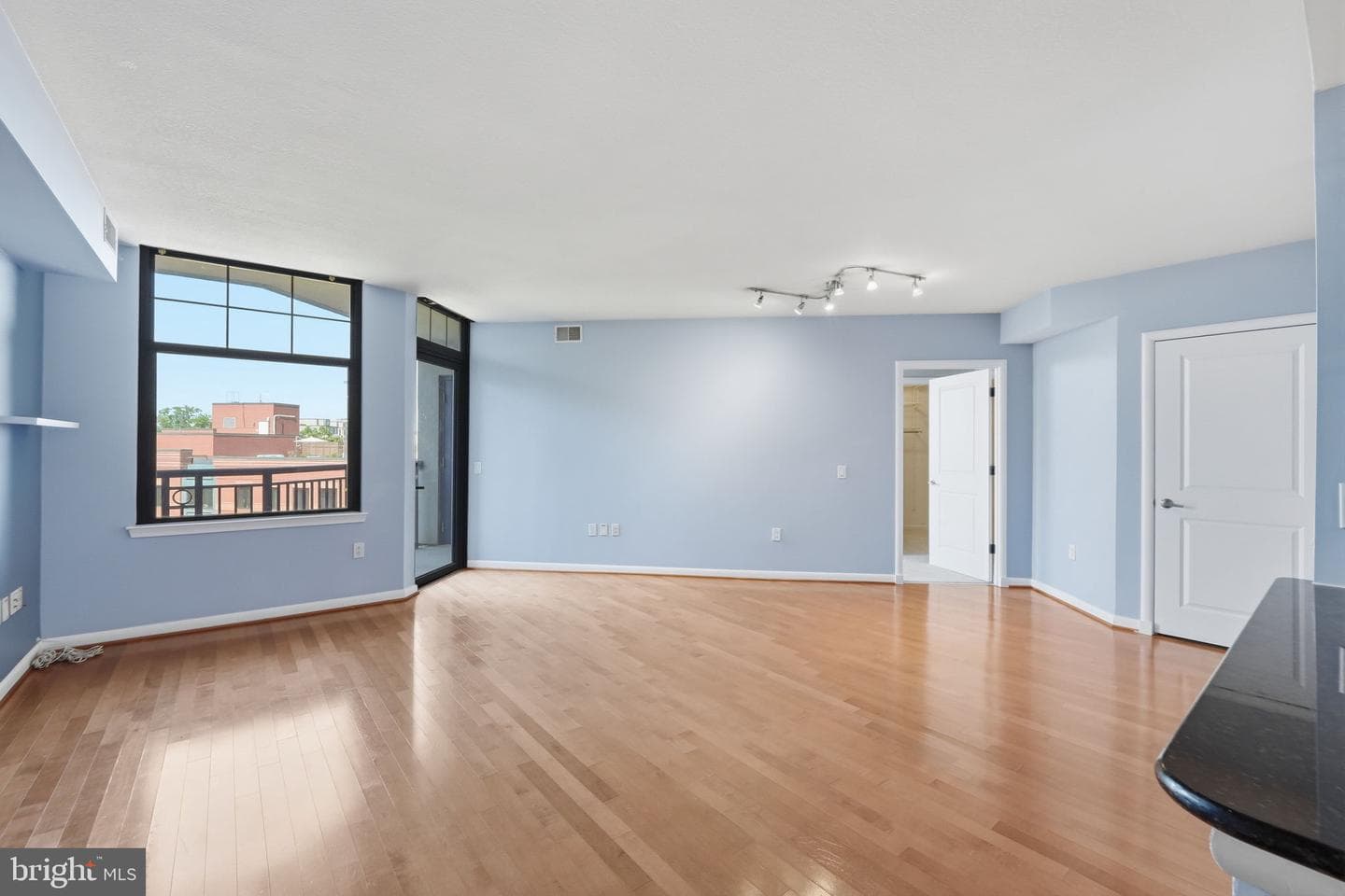 1021 N Garfield Street #735 photo 9