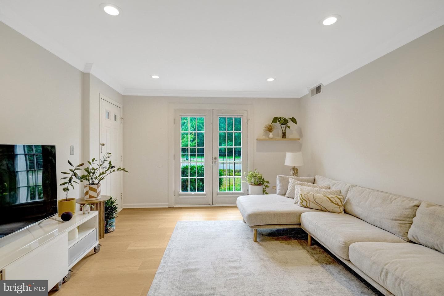 2637 S Walter Reed Drive #a photo 11