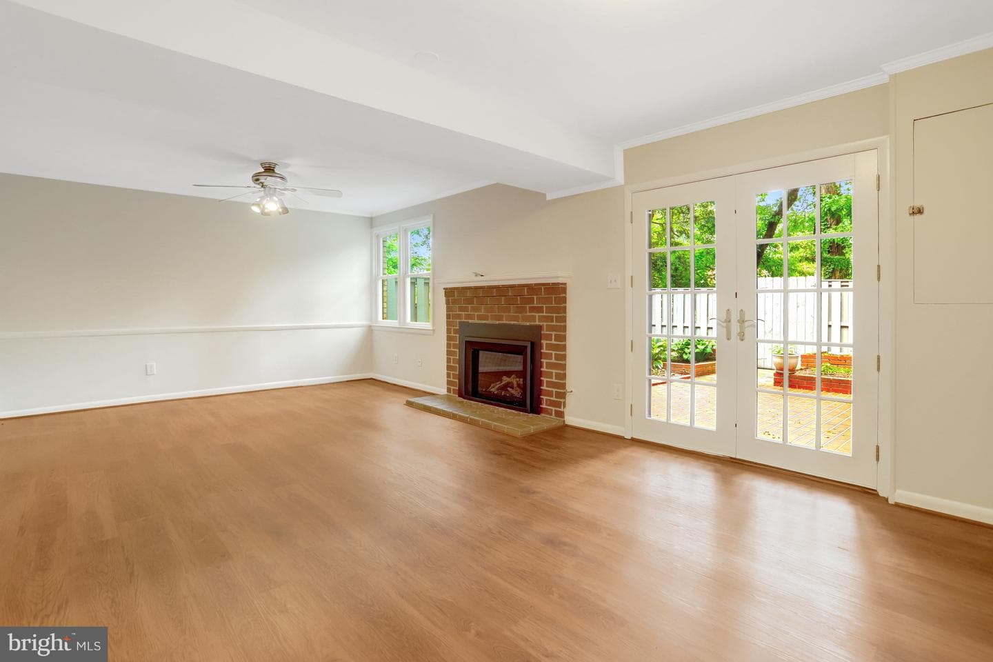 2130 Military Road photo 16