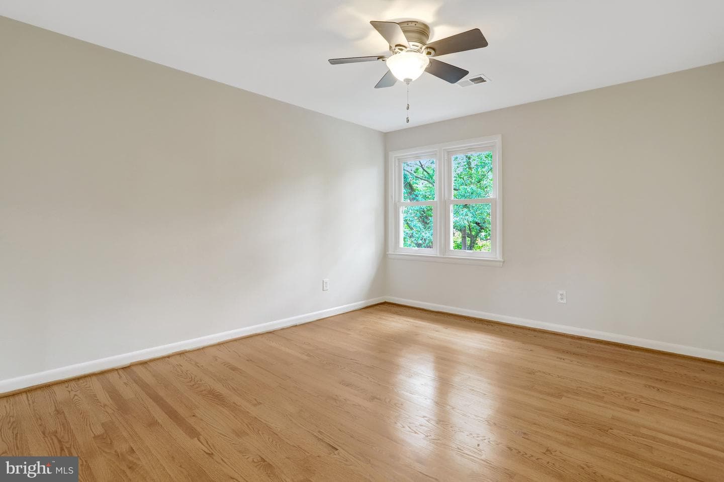 2130 Military Road photo 52