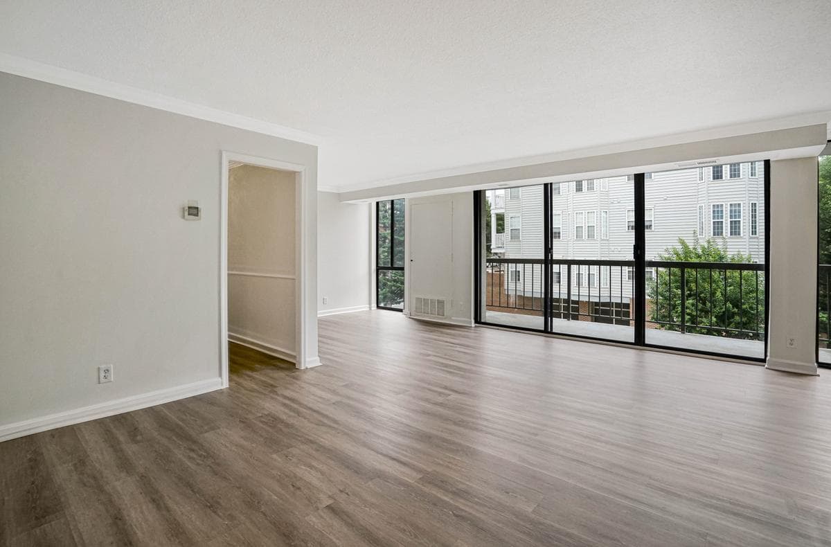 1401 N Rhodes Street #301 photo 11