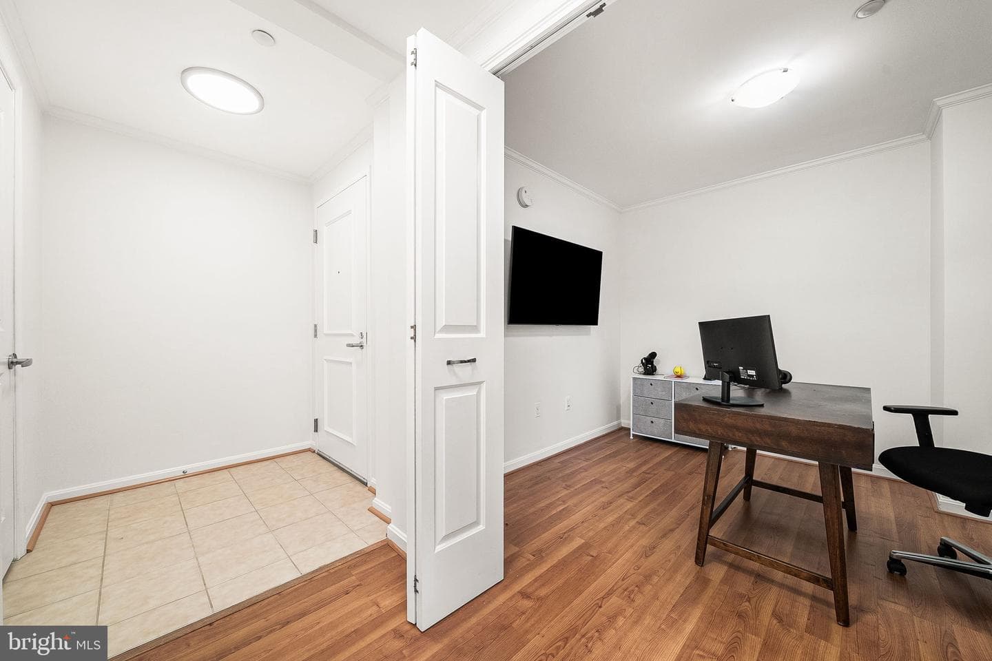 2720 S Arlington Mill Drive #914 photo 32