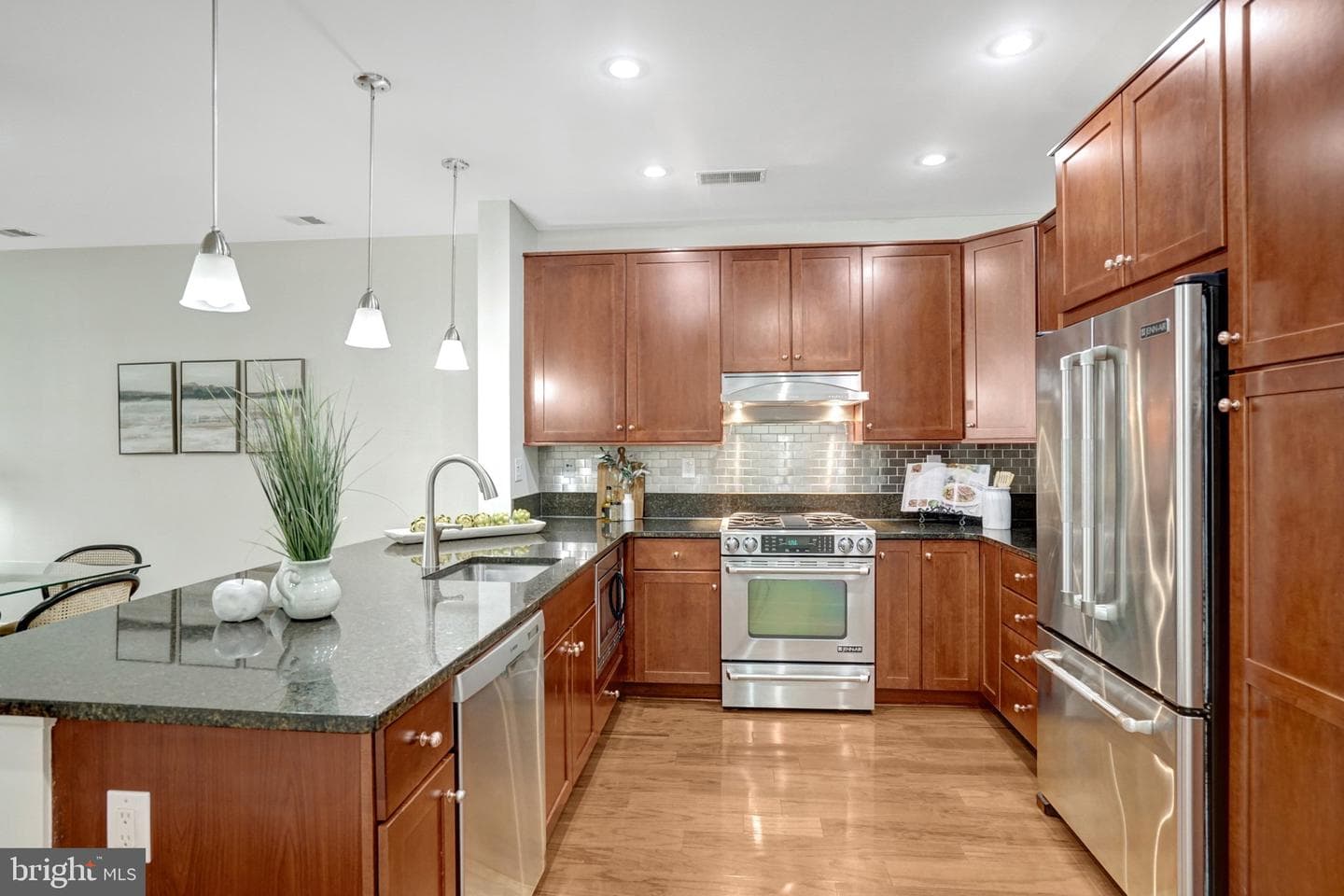 1418 N Rhodes Street #b106 photo 7