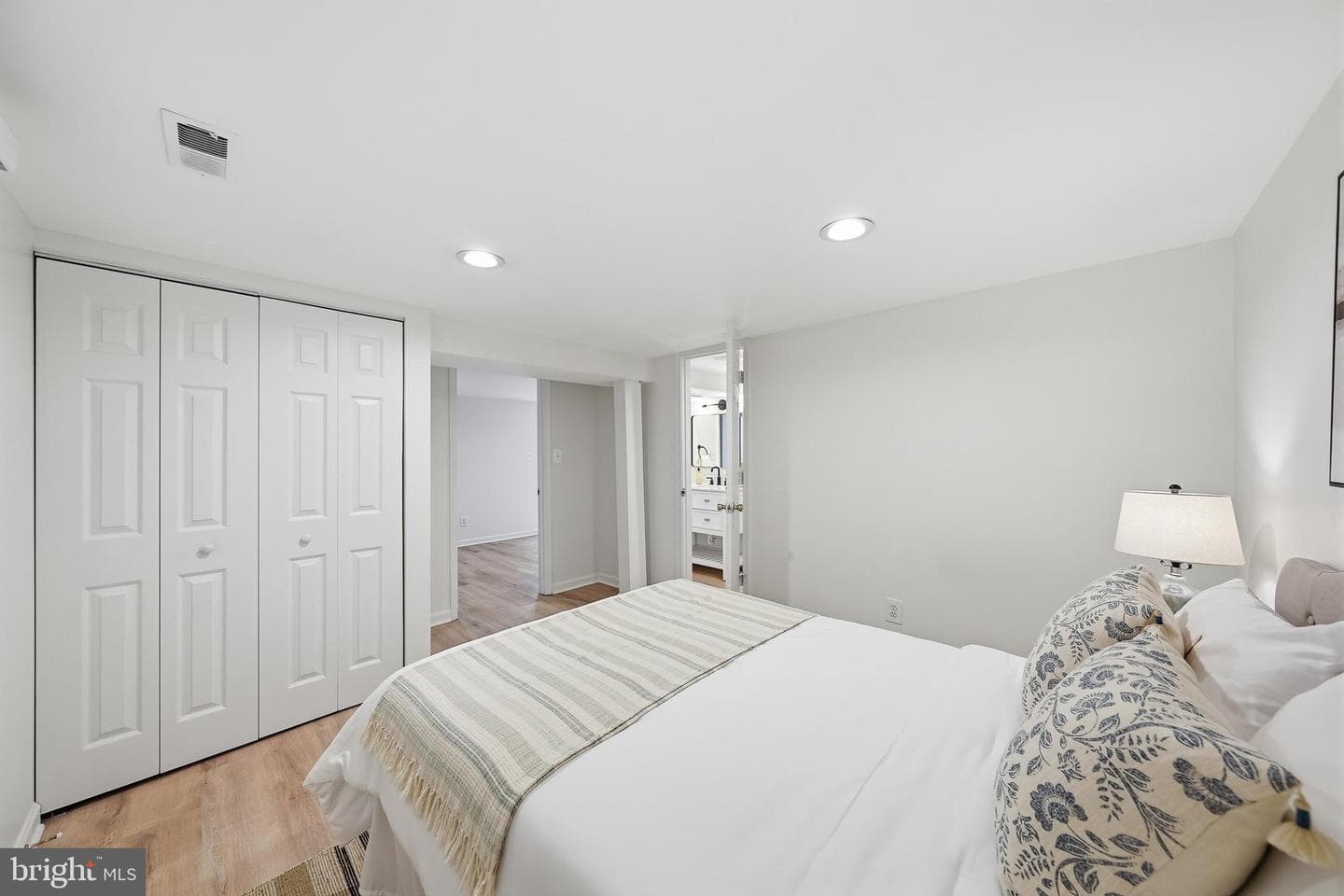 2020 S Quincy Street photo 30