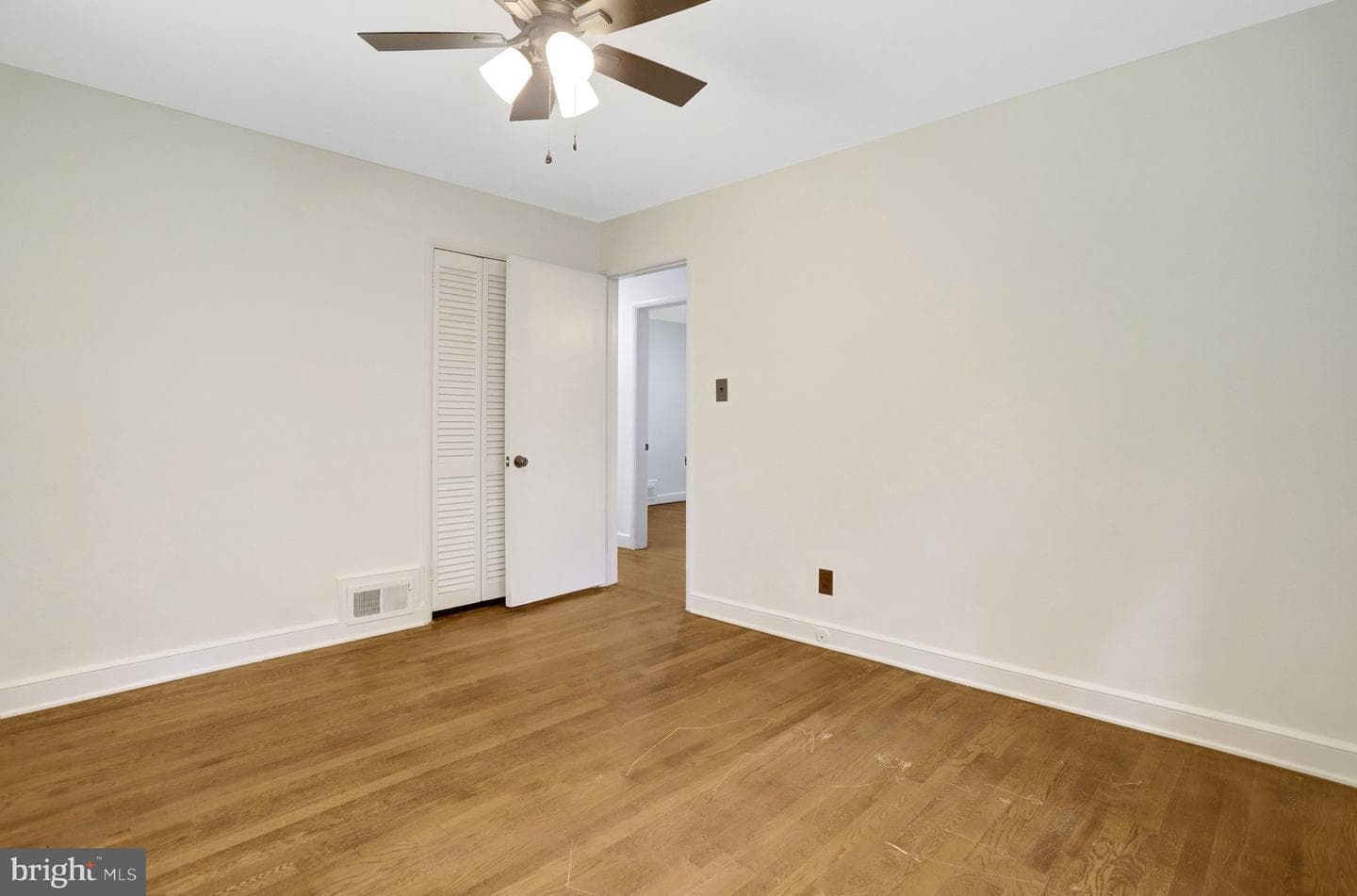 3548 Military Road photo 11