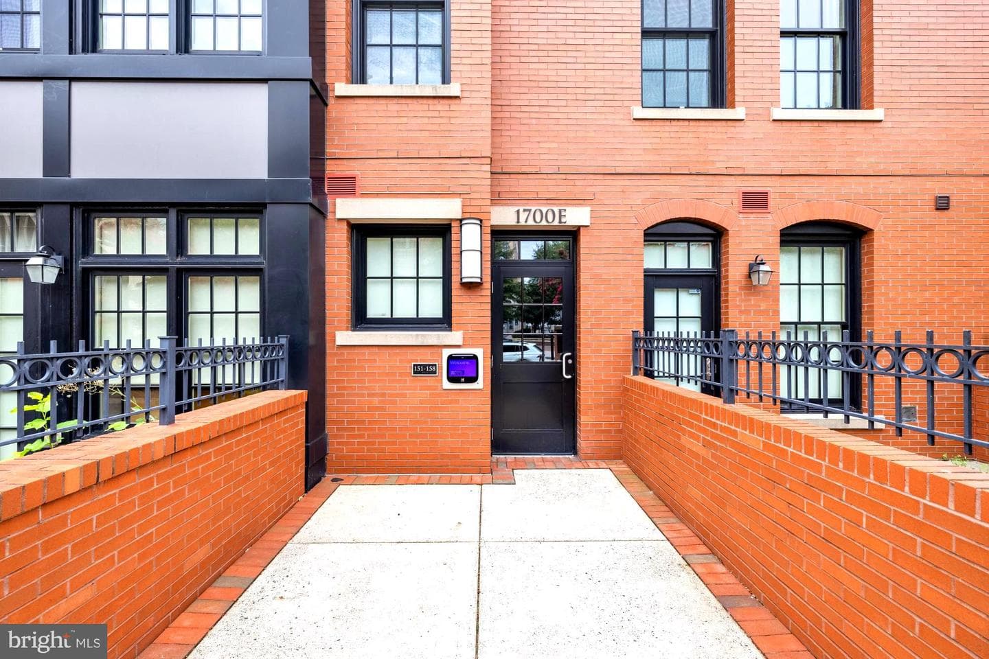 1700 Clarendon Boulevard #154 photo 4