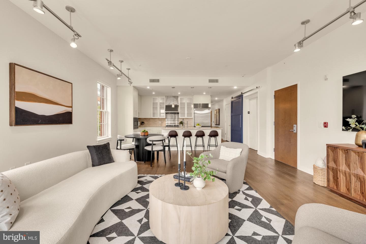 1700 Clarendon Boulevard #154 photo 8