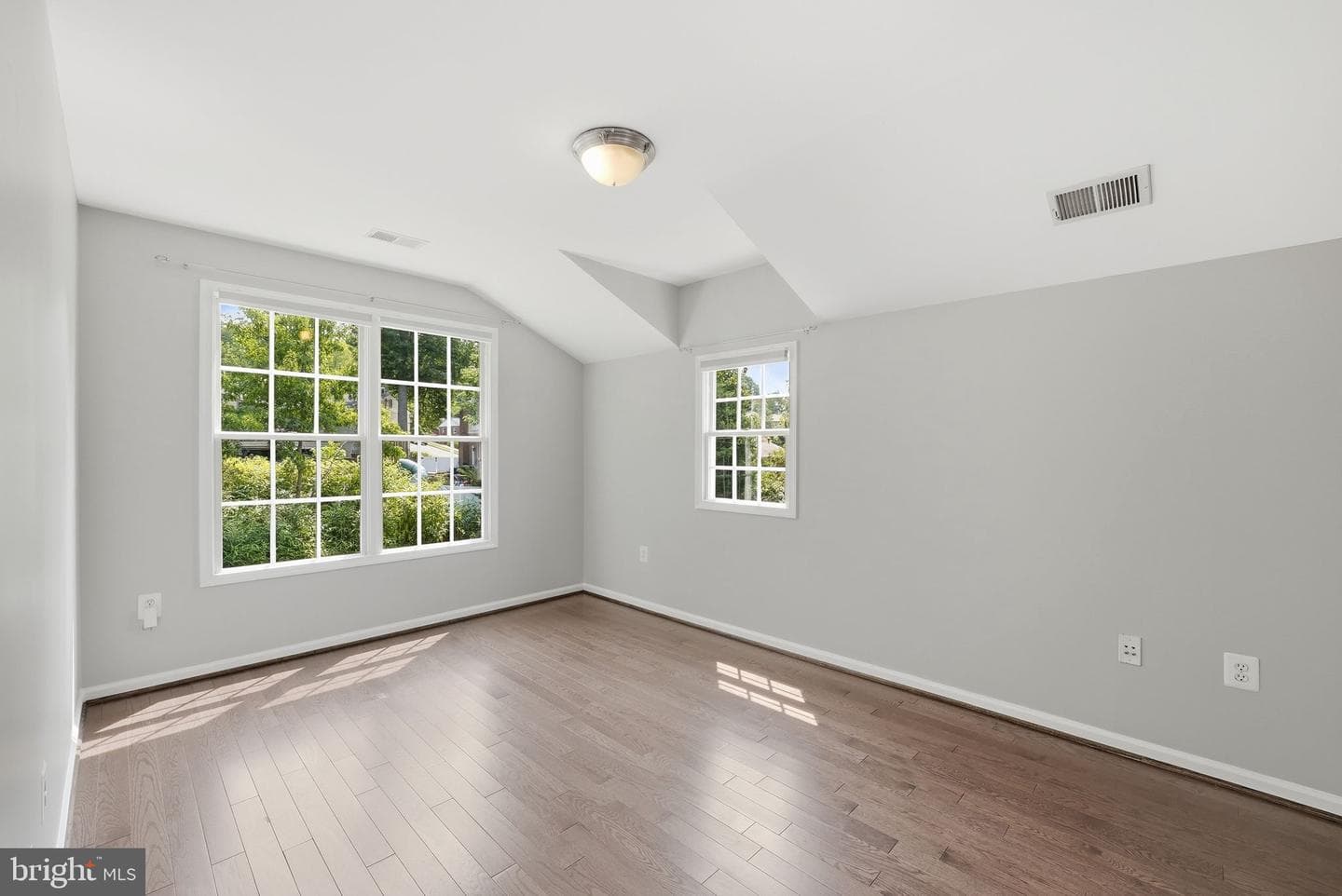 1625 S Taylor Street photo 37