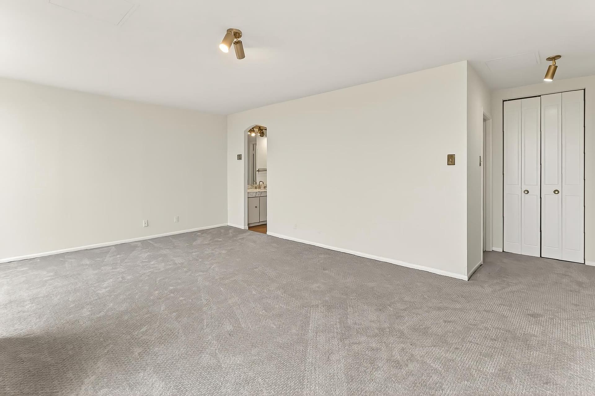 301 N Beauregard Street #1608 photo 23
