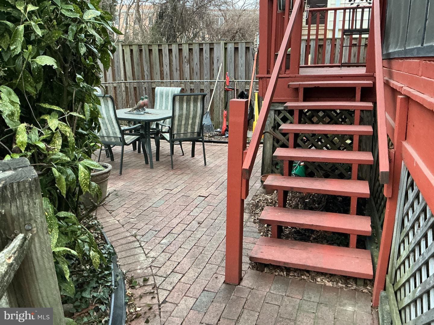 520 E Mount Ida Avenue photo 18