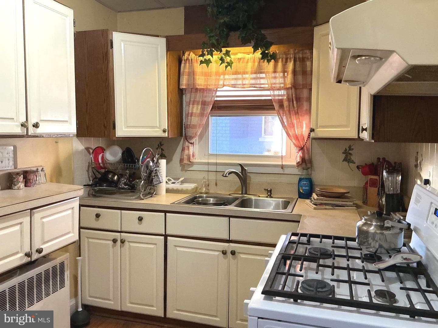 520 E Mount Ida Avenue photo 6