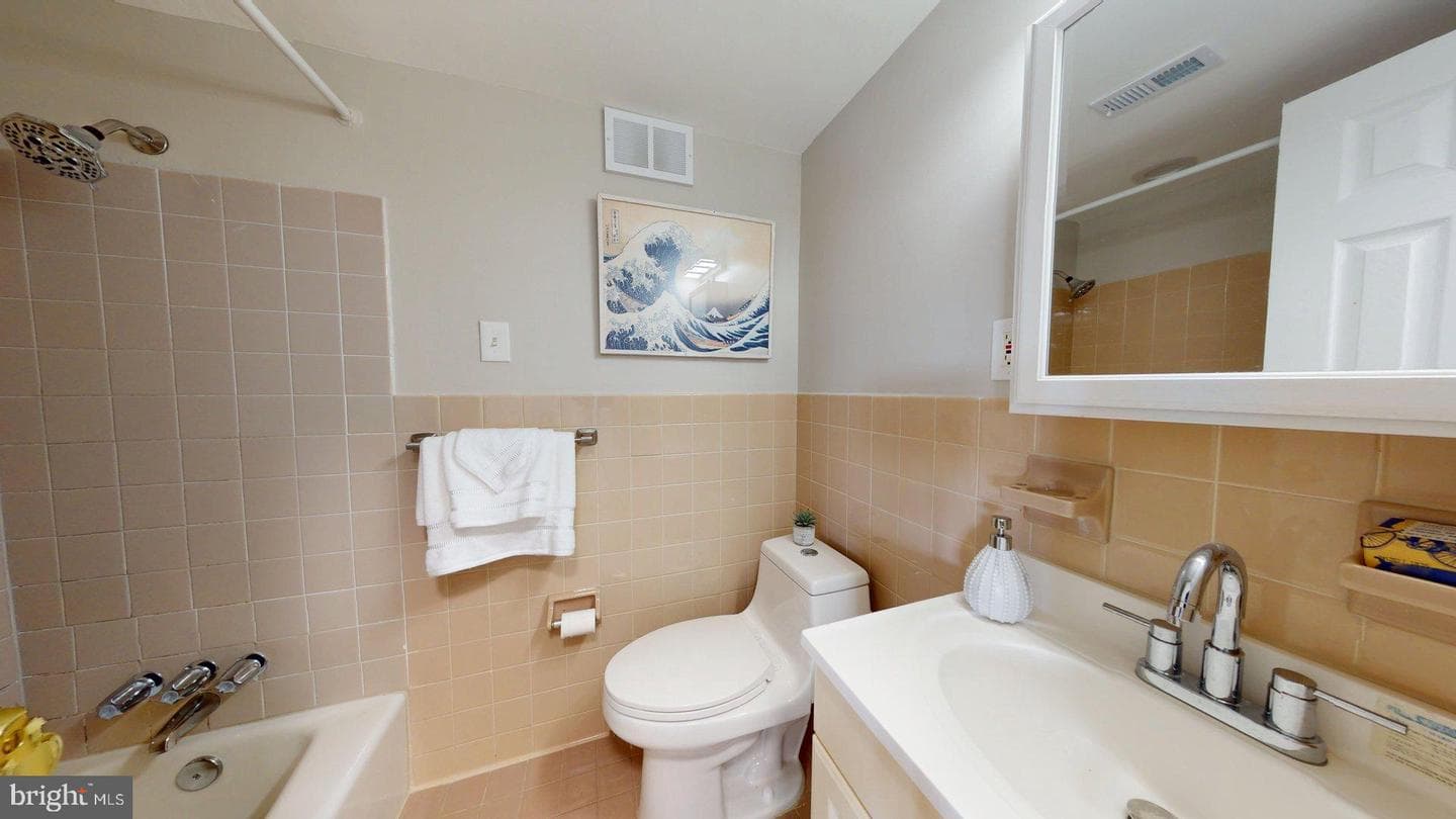 5340 Holmes Run Parkway #1215 photo 19