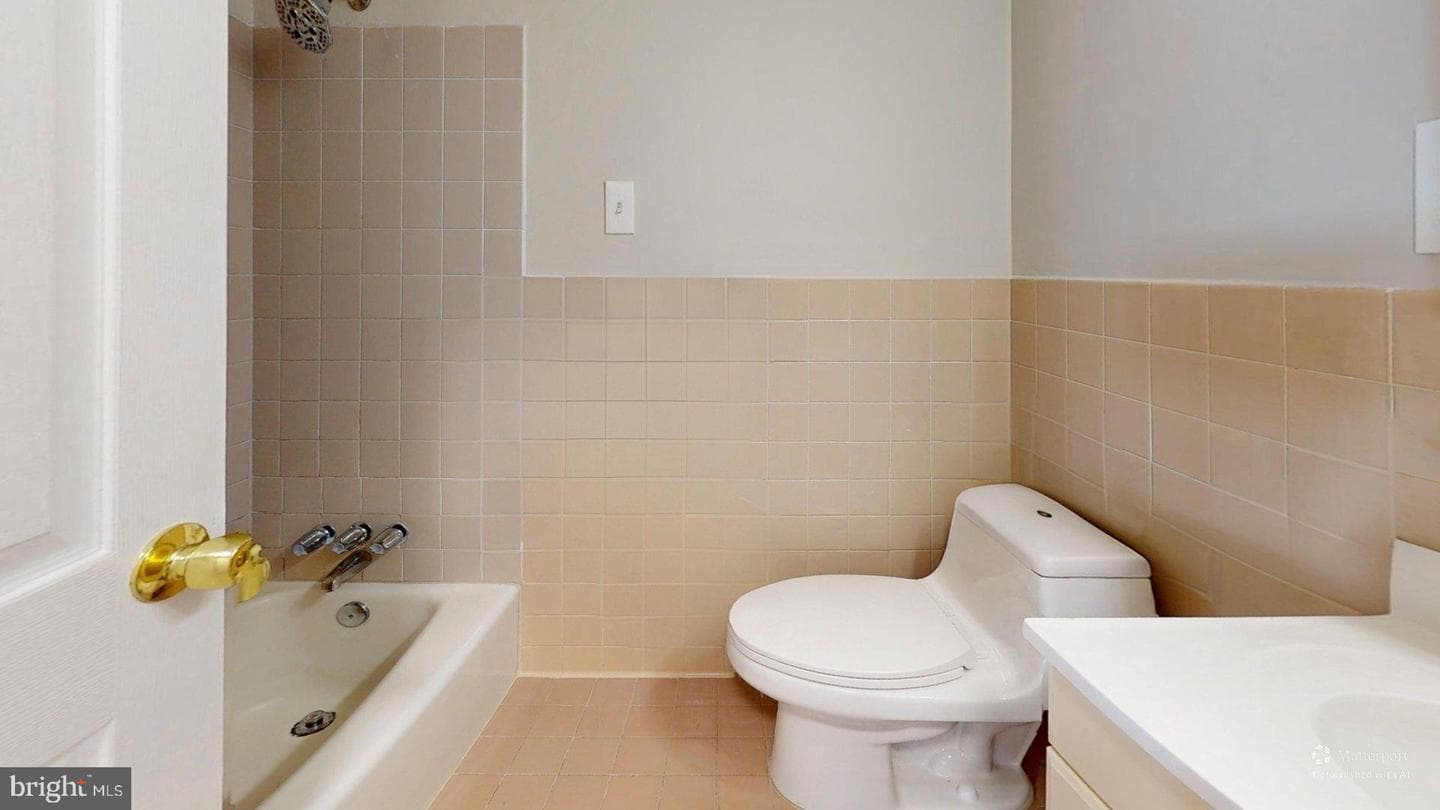 5340 Holmes Run Parkway #1215 photo 47